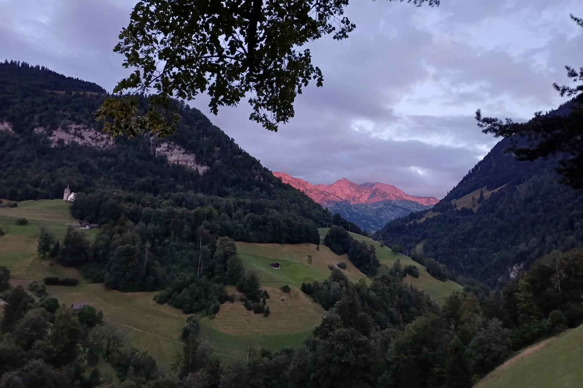 Sonnenuntergang in den Bergen